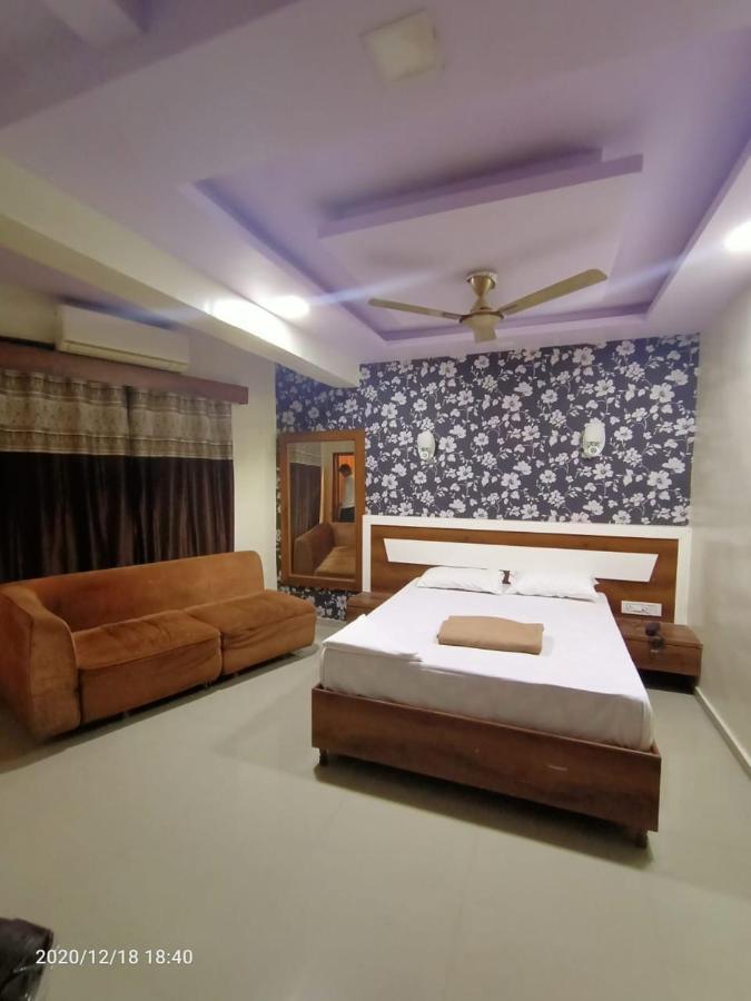 Hotel Riviera Residency ターネー エクステリア 写真