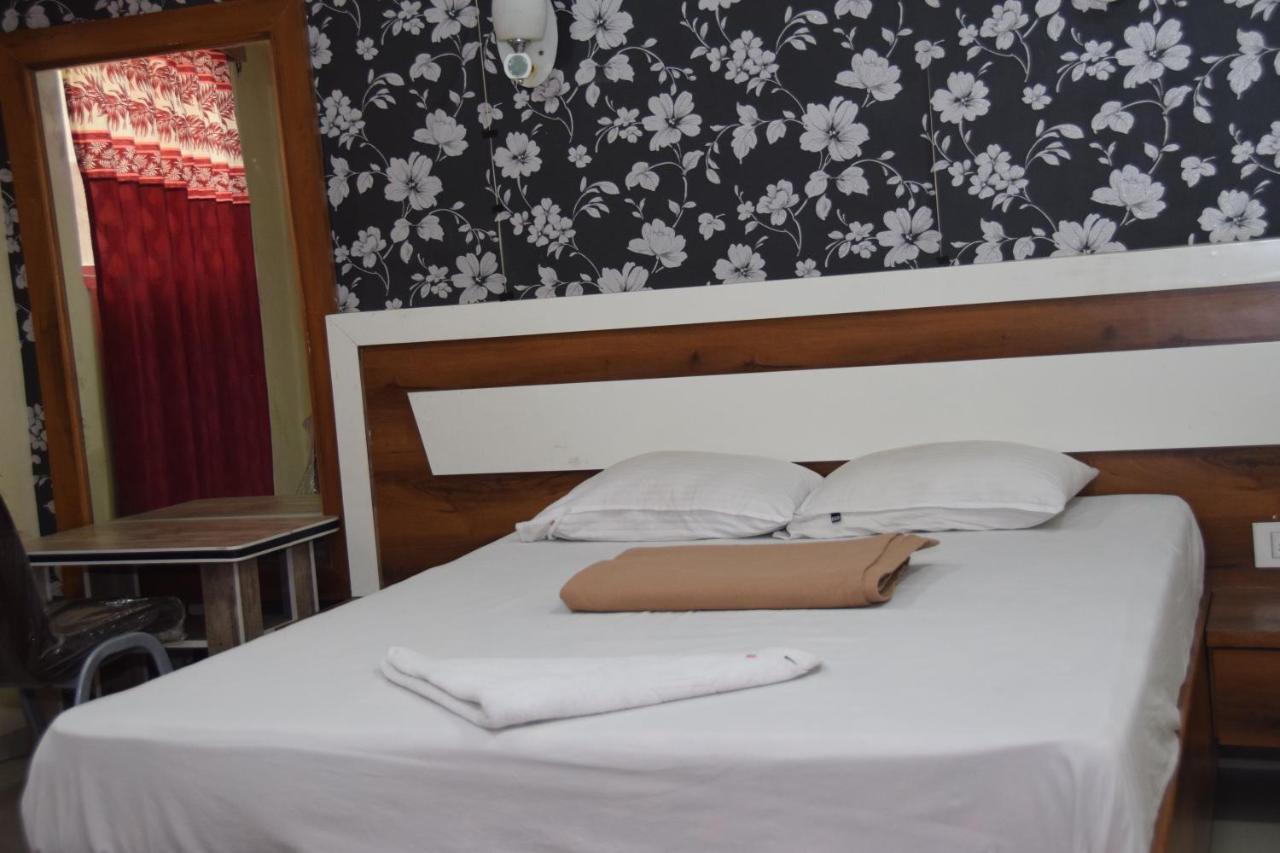Hotel Riviera Residency ターネー エクステリア 写真